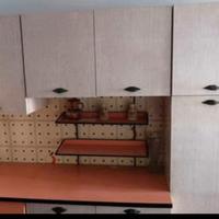 mobile + tavolo + 4 sedie arancione 