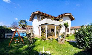 VILLA SINGOLA A ARDEA