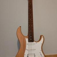 Chitarra elettrica Yamaha Pacifica 112 J