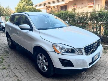 Volvo XC 60 D3AWD 4x4 unico proprietario