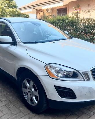Volvo XC 60 D3AWD 4x4 unico proprietario