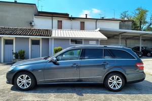 Mercedes-benz E 200 CGI BENZINA E5 AUTOMATICO