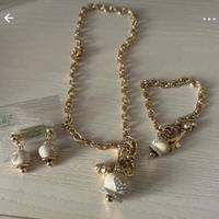 Parure ( collana , bracciale e orecchini)