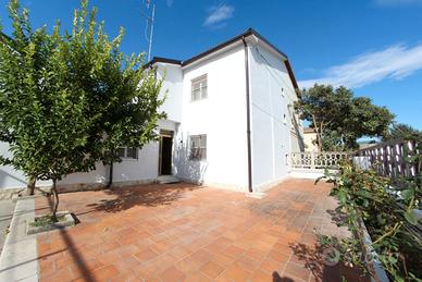 Ampio appartamento borgo la martella