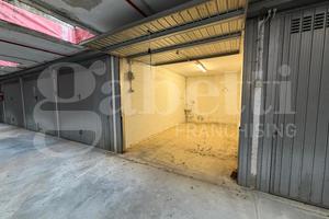 Box/Posto auto Finale Ligure [Cod. rif 165VCG]