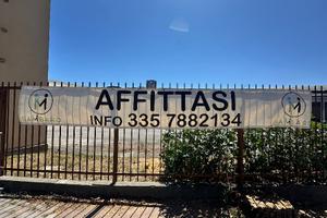 Capannone con scoperto a mestre