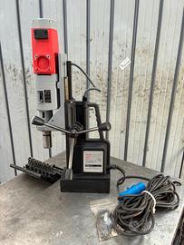 Trapano magnetico Milwaukee MD 4-85 1200W