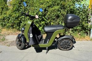 ME motorino elettrico 2.5 kW verde militare.
