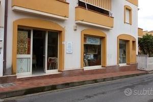 Locale Artigianale o uso ufficio