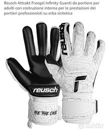 Guanti e pantaloni da portiere