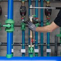 Collaboratore artigiano montaggio idrauliche dispo