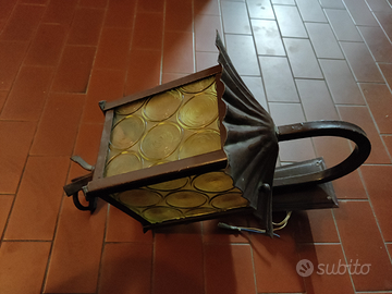 Lampada da esterno in ferro battuto