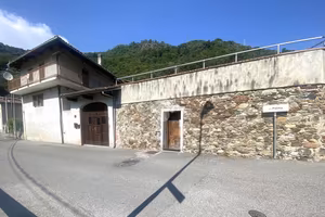 3 LOCALI A BORGOFRANCO D'IVREA