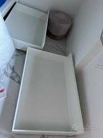 Cassetti per letto matrimoniale Ikea