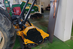 Trincia Forestale trattore Cippatore