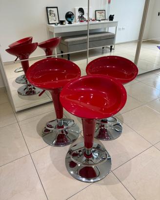 Sgabello rosso elegante (solo uno disponibile)
