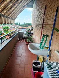 Appartamento di 120 m² con 5 locali e posto auto a