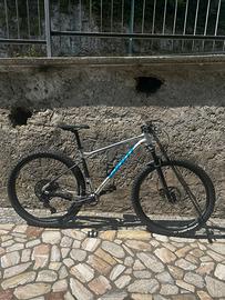 Giant Fanthom 29 2  2020