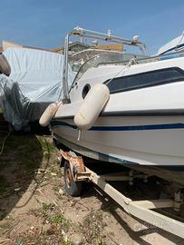 Barca Semicabinata 5.50mt + Motore Mercury 90cv