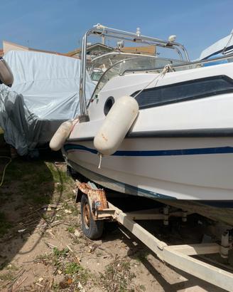 Barca Semicabinata 5.50mt + Motore Mercury 90cv