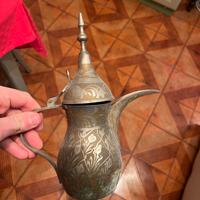 Teiera / Caffettiera araba in ottone inciso