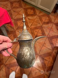 Teiera / Caffettiera araba in ottone inciso