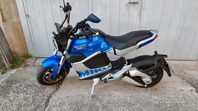 Moto elettrica Sunra Miku Super