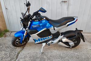 Moto elettrica Sunra Miku Super