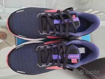 Brooks Adrenaline GTS 22