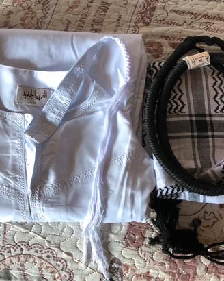 Vestito uomo arabo
