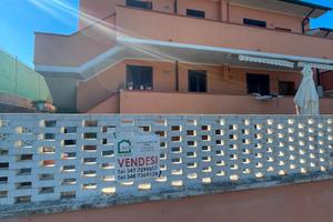 Appartamento piano rialzato con giardino