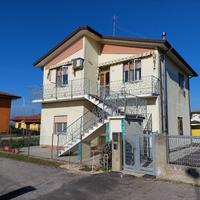 Abitazione composta da 2 appartamenti