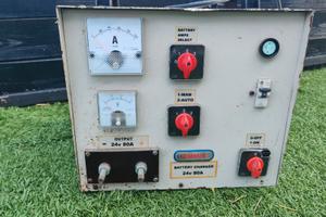 Caricabatterie Professionale Emmis 24V 80A -