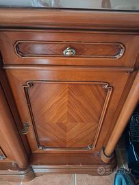 Contromobile in noce 