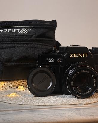 Macchina Fotografica Zenit 122+Obbiettivo Helios44