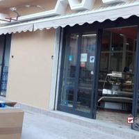 Zona Pace, locale + deposito con ingresso autonomo