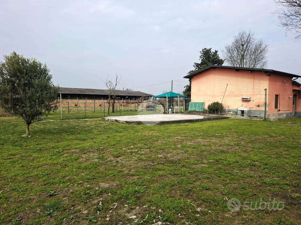 VILLA SINGOLA A PIZZALE - Vista 6