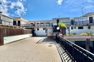 2 LOCALI A TERRACINA