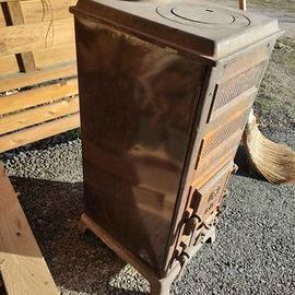 antico fornello stufa vintage