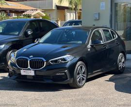 BMW 116d 5p. Business Advantage FARI CAR PLAY