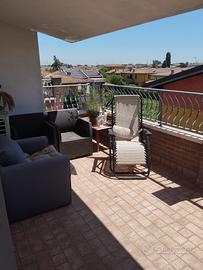 Appartamento n°3 balconi - garage- cantina