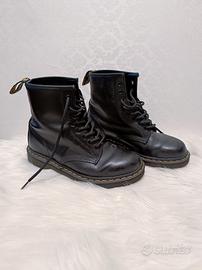 Dr. Martens - Stivali Neri in Pelle
