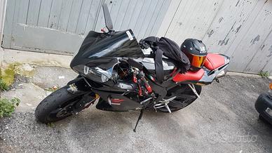 Yamaha r1