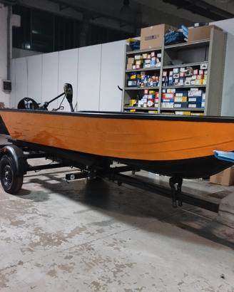 Barca ally bass boat