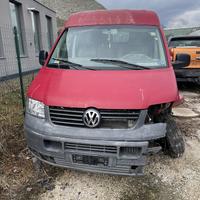 Volkswagen Transporter T5 1.9 TDI auto incidentata