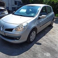 Ricambi usati RENAULT CLIO 3A SERIE 1.2 16V- D4FD7