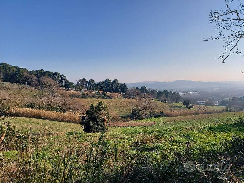 Rustico / Casale di 425 m² con più di 5 locali e b - Vista 5