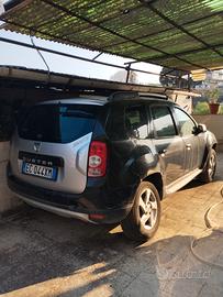 Dacia Duster intera x ricambi