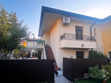 Porzione di testa ristrutturata con il 110%