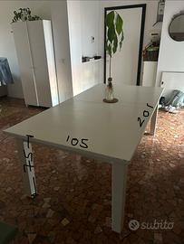 Ampio tavolo da pranzo in legno